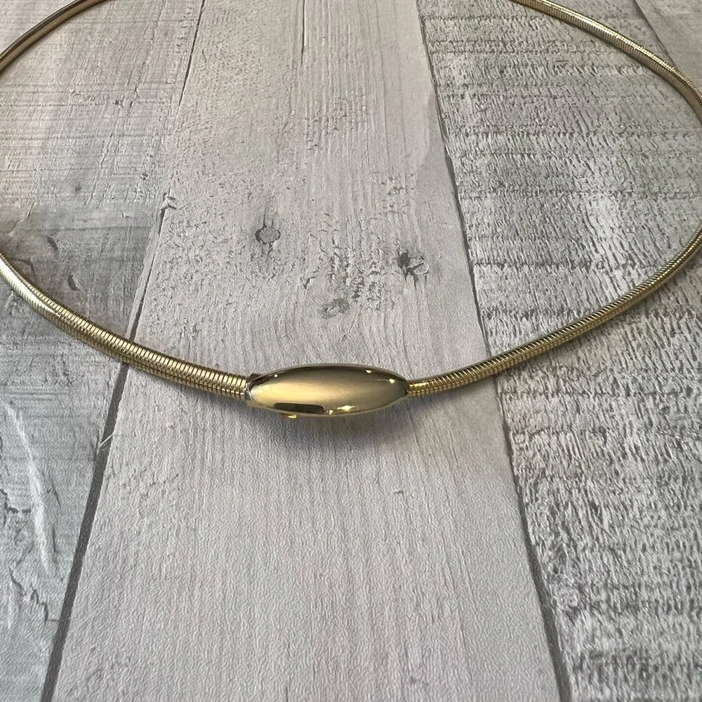 Gold‎ Tone Thin Snake Waist Belt 28-32” Adjustable Professional Classic Preppy